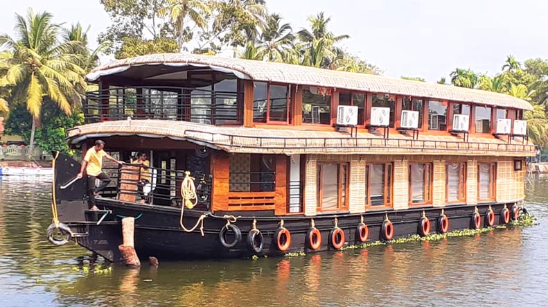 houseboat history